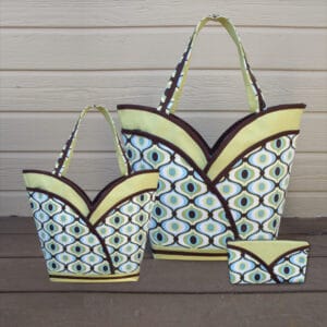 "Petal Pockets" Purse, Tote & Cosmetic Bag Sewing Pattern - Image 7