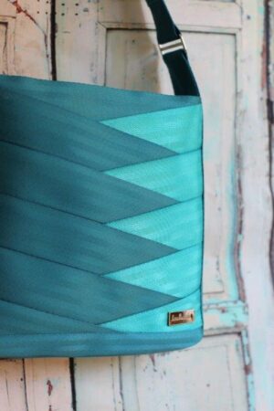 Seat Belt Series: The Roundabout Bag Sewing Pattern - Image 19