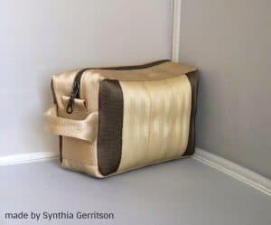 Dapper Seat Belt Dopp Kit Sewing Pattern - Image 14